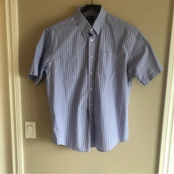 Men’s Short Sleeve Button Down Shirt Bundle with 3 qty great shirts - Picture 8 of 14
